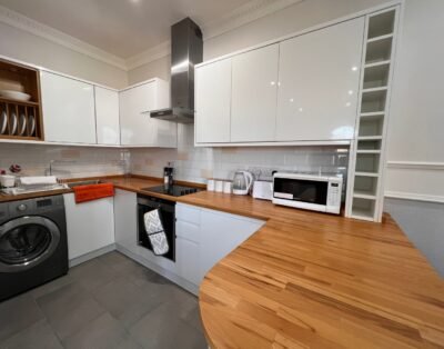 Lakeview Apartment